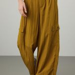 Madewell  Women's Green Loose Fitting Drapey Wide-Leg Cargo Pants Size 4 Photo 3