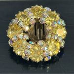 Weiss Vintage Clip on Earrings White Photo 8