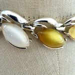 Vintage Thermoset Leaf Photo 3