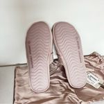 Barefoot Dreams Barefoot Dream LuxeChic Slippers Size 5/6 Small Faded Rose Loungewear Quilted Photo 10