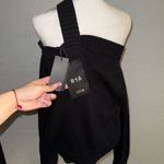 RtA Black Off Photo 1