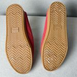 Toms Tom’s Women’s Classic Red Wrap Style Slip In Comfort Flats Brown Sole size W7 Photo 9