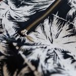 INC International Concepts Cropped Pants Women's 12 Zip‎ Pockets Palm Tropical Black Photo 4