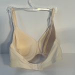 DKNY 38DD Full Coverage T-Shirt Bra Cream Adjustable Straps Back Closure Photo 3