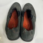 Hush Puppies  gray suede slip on sneakers women’s size 9.5 casual minimalist Photo 4