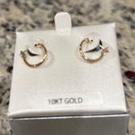 Belk 10KT Gold Bar Snap Hoop Earrings new in box Photo 0