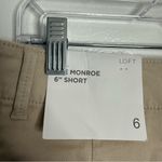 Loft NWT  Monroe 6" Chino Shorts In‎ Cream Size 6 Photo 4