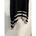 Brooklyn Industries Black Linen Blend Shark Bite Hem Top Women’s Size Small Photo 3