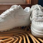 Nike Sneakers Photo 3