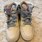 Jordan Air  1 Mid SE GS Photo 7
