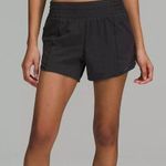 Lululemon  Hotty Hot High-Rise Lined Short 4" Photo 0