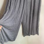 Comfy USA Gray Top and Pants Set Size‎ Medium Photo 3