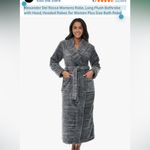 Gray Hooded Robe Size XL Photo 1