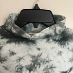 PINK - Victoria's Secret Victoria Secret Pink x Chloe x Halle Women's Sz L Tie Dye Cropped Turtleneck Photo 2