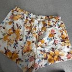 Abercrombie & Fitch Mid Raise linen blend shorts Photo 1