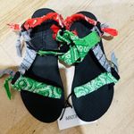 Arizona Love Trekky Mix Bandana
Sandal Photo 6