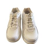 New Balance  577 SL-2 Lace Up Walking Shoe White Sz 8.5D Women/ 7D Men’s Comfort Photo 2
