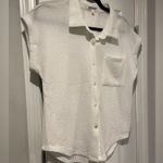 Kathy Ireland  Size S Textured Gauze White Short Sleeve Pearl Button Down Shirt Photo 2