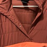 The North Face  Quilted Pullover Photo 4