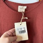 Grace & Emma NWT Waffle Knit Top Size 3xl Red Photo 3