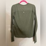 Sweaty Betty  Dark Green Long Sleeve breeze running Top size S NWT Photo 3