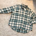 Old Navy New  plaid flannel shirt, size petite medium Photo 1