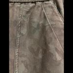 Athleta Stylish Camo Pattern Jogger Pants with Elastic Waistband size 2 Photo 4