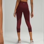 Lululemon  Burgundy Pace Rival High-Rise Crop 22" Athletic Leggings Size 6‎ Photo 2