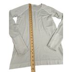 Lululemon  Swiftly Womens Size 8‎ White Top Tech Long Sleeve Activewear #GG6-5 Photo 3