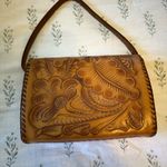 Elegant Tan Leather Handbag Photo 4