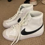 Nike Blazer Mid 77 Photo 2