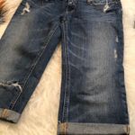 Hollister  distressed cropped Capri jeans Women’s Size 0 Shorts Photo 3