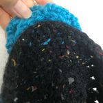 Beanie Hat Crocheted Flower Floral Confetti Speckled Handmade Black Blue Photo 4