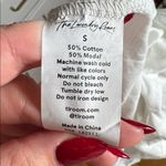 The Laundry Room  Traverse City MI Graphic Tee Women’s Small NWT Photo 4