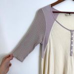 Free People  V-Neck Swing Bottom Regal Sleeve Top‎ Size XS Photo 2