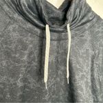 Vuori Halo Crop Funnel Neck grey large Photo 4