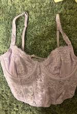 Gilly Hicks, Intimates & Sleepwear, Nwot Gilly Hicks By Hollister Bralette  Small With Yellow Lace Lightly Padded
