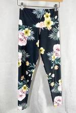 Zella black live in Capri cropped leggings medium