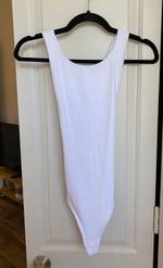 NWOT aritzia babaton contour V-neck bodysuit white M