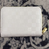 SheIn white card holder Photo 0