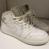 Air Jordan Jordan Retro 1 Mid Photo 0