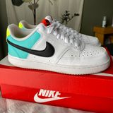 Nike Women’s Court Vision LO Photo 0