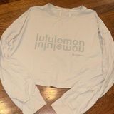 Lululemon  white long sleeved cropped size 4 Photo 0
