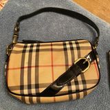 Burberry Small Purse Photo 0