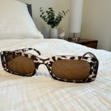 Boutique Sunglasses  Photo 0