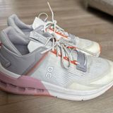 on cloud Running CloudNova Flux Shoes Photo 0