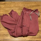 FIGS Zaroma Burgundy Petite Photo 0