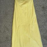 Yellow Dress Photo 0
