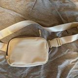 Amazon Cream color belt bag Photo 0