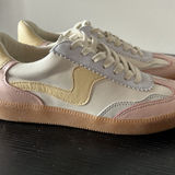 DV by Dolce Vit Dolce Vita Sneakers Photo 0